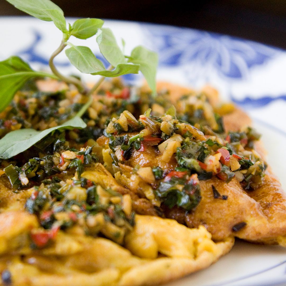 Food Makes Me Happy Thai Style Softly Scrambled Eggs 泰式九層塔烘蛋